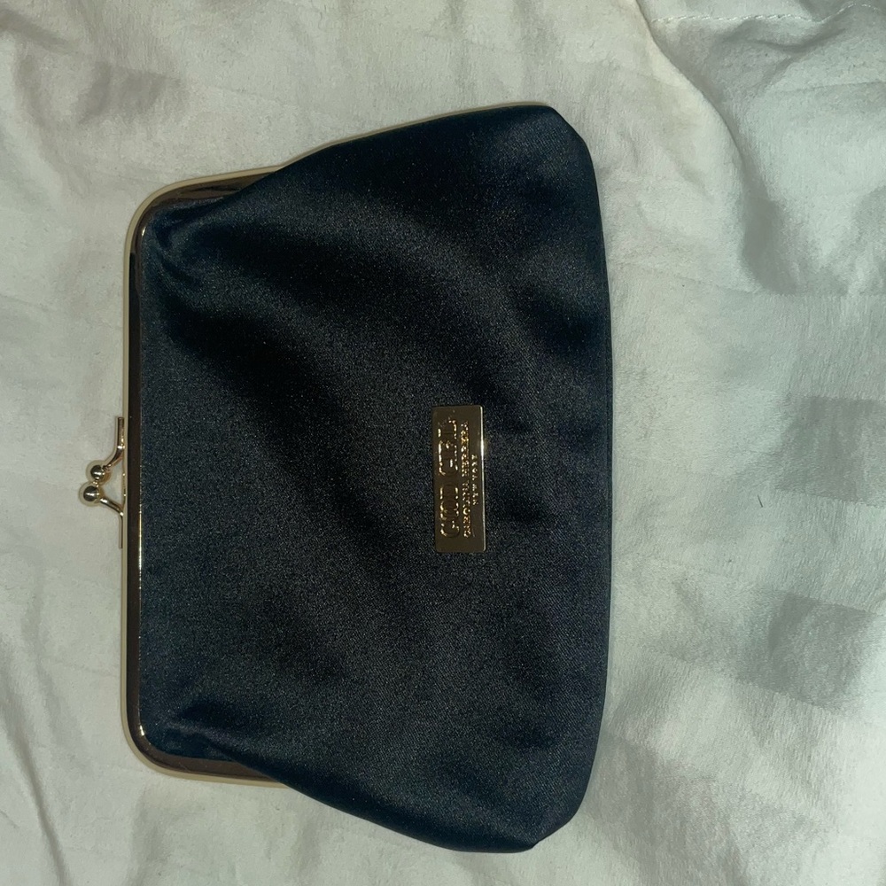 Good girl perfume bag
